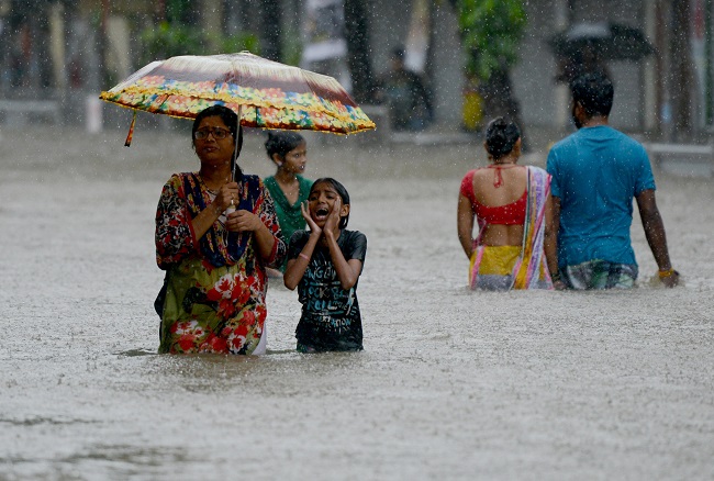 Mumbai durante inundaciones en 2017