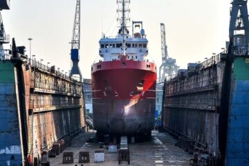 Salar Ataie Bandari - Industria de la construcción naval enfrenta un gran reto en Europa - FOTO