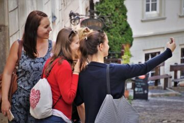 Sharenting: ¿Por qué no deberíamos compartir fotos de nuestros hijos en las redes sociales?
