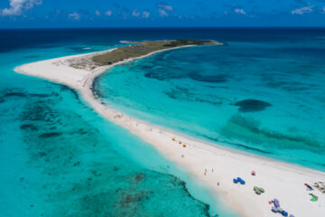 Hermanos Arosio: Turismo en Los Roques