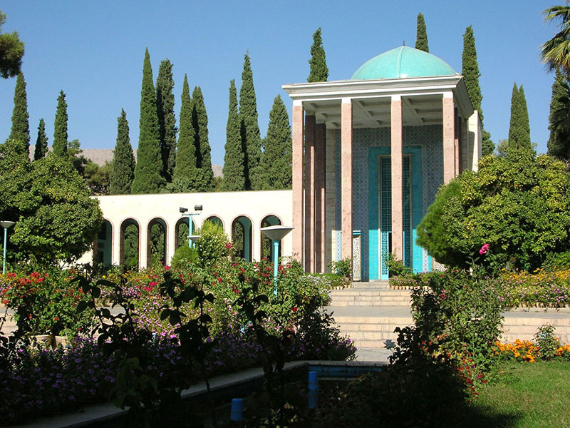 Salar-Ataie-Bandari-Shiraz,-la-ciudad-de-la-poesía