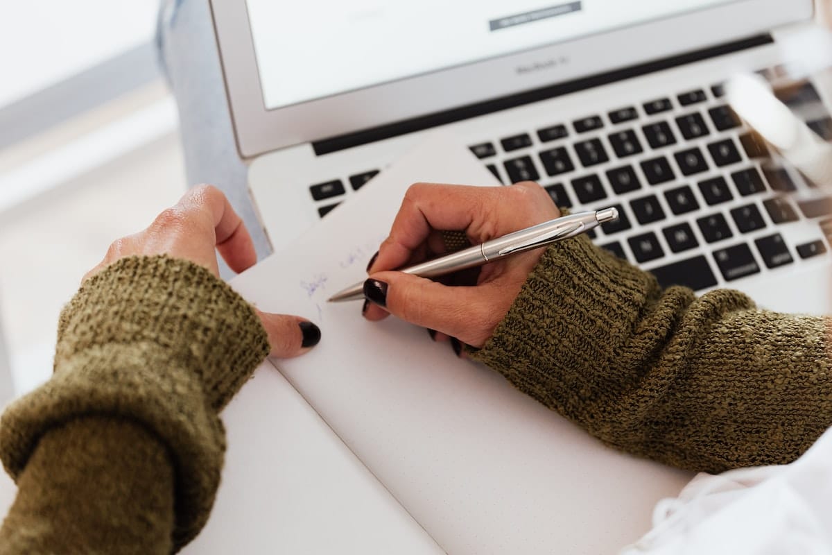 Cinco consejos clave para transcribir audio a texto