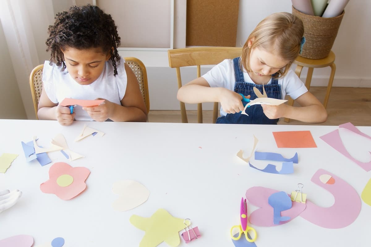 Cómo pueden los padres fomentar la creatividad y la imaginación en sus hijos sin recurrir a las pantallas
