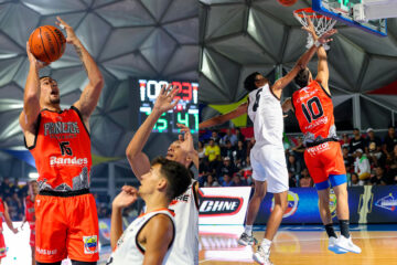 Sebastian Cano Caporales: Pioneros arrolló a Halcones en inicio de la Superliga Nacional