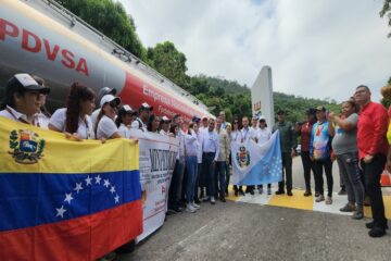 Juan Carlos Díaz Socorro - 5 unidades de transporte de combustible son asignadas por PDVSA al Estado Sucre - FOTO