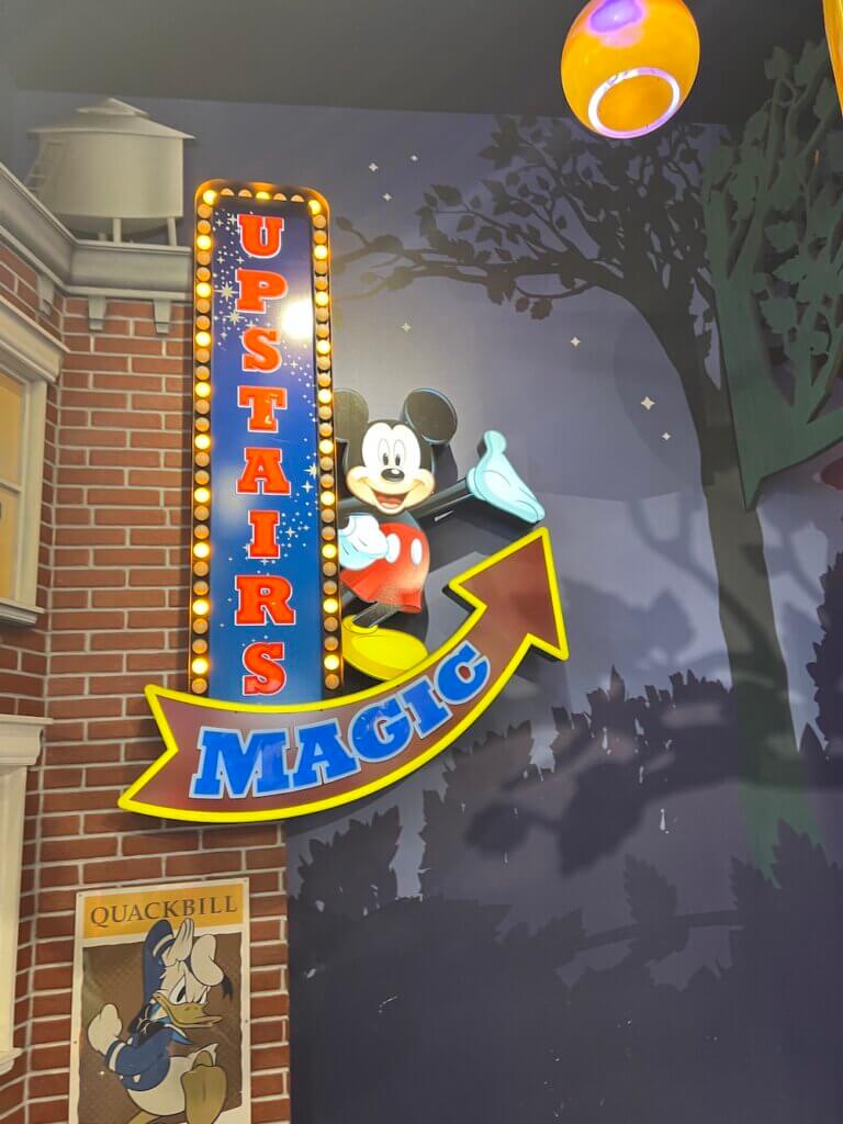Upstairs Magic tienda Disney segundo piso