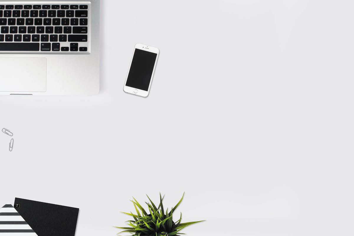 Cómo pedir la vida laboral por el móvil: consejos