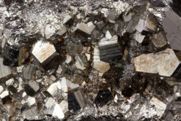 Treseus - Mineral de hierro; Qué es y cuáles son sus usos - FOTO