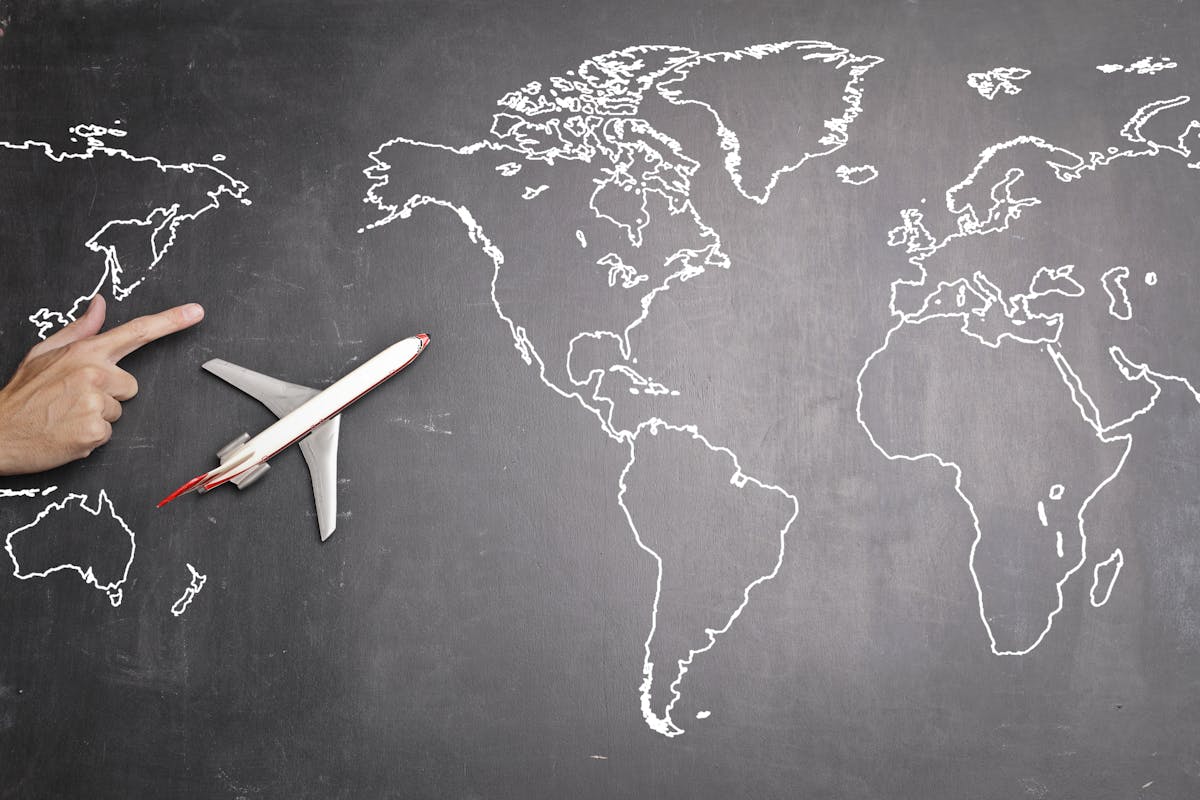 ¿Cómo ser controlador aéreo? Te lo contamos con detalle