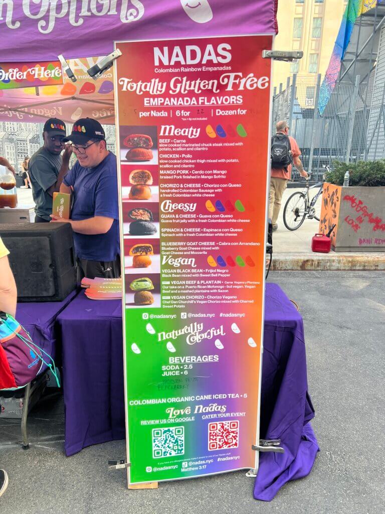 Nadas, empanadas de colores