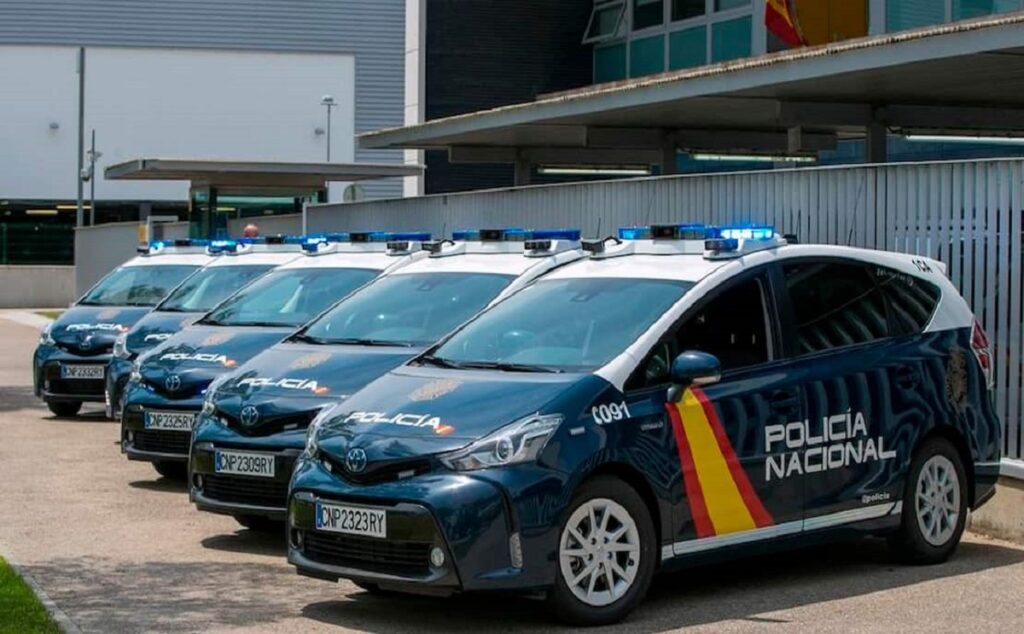 policía