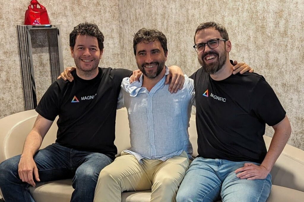 Magnific y Freepik