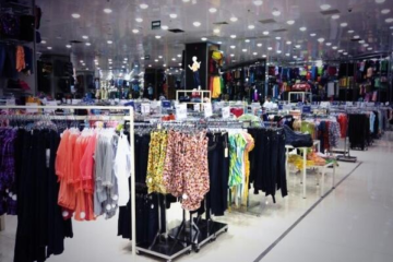 Tendencias Actuales en Moda que Puedes Encontrar en TRAKI: Consejos para Combinar Prendas