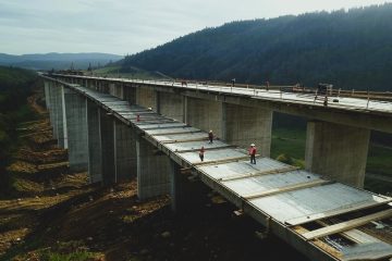 PILPERCA - Técnicas y Materiales Clave en la Construcción de Viaductos Modernos - FOTO