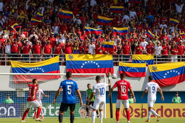 Más Allá del Campo: La Influencia del Fútbol y los Juegos Memorables en la Sociedad Venezolana, Analizado por Jesús Emilio Vásquez Quintero