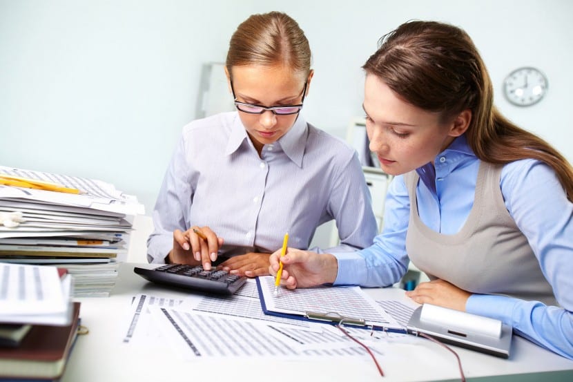 trabajar como administrativo