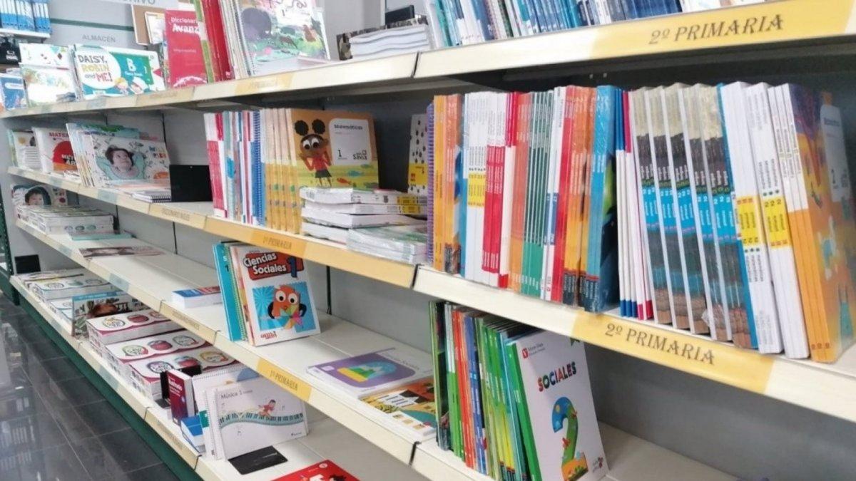 Gratuidad de libros de texto en España