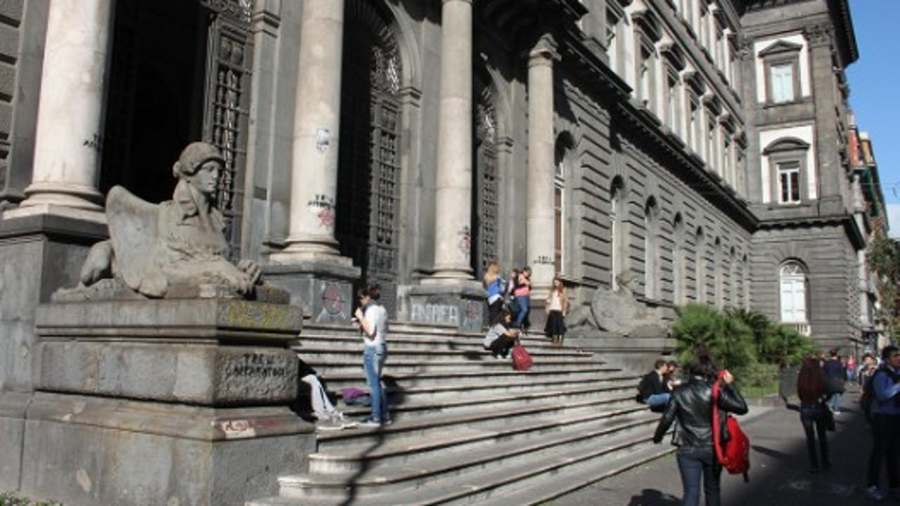 Centro de Nápoles y paso de peatones