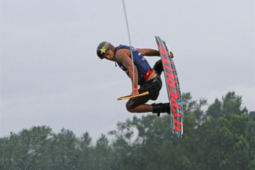 La Adrenalina Inagotable: Wakeboard, Parkour y la Búsqueda Constante de Límites y Nuevos Escenarios por Jesús Emilio Vásquez Quintero