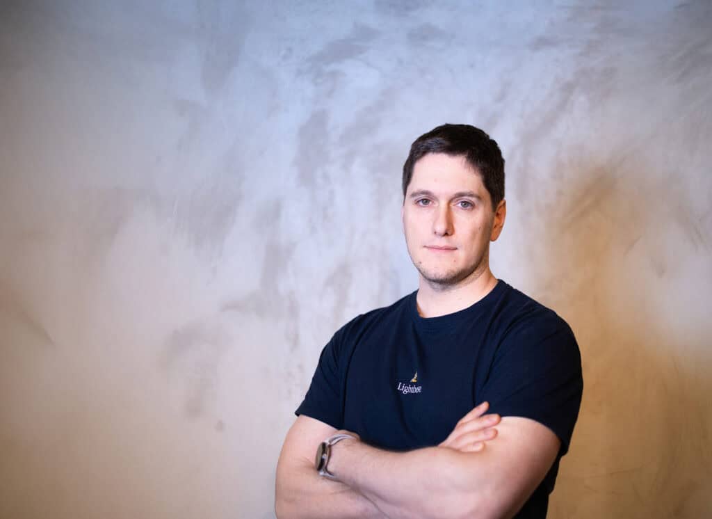 Lightbase lanza su plataforma de IA y cierra una ronda pre-seed de 2'2 millones de euros