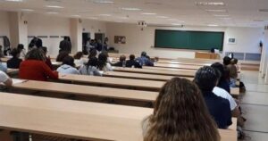 precios desorbitados y sin plazas hoteleras en las oposiciones de maestros