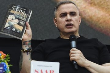 Tarek William Saab ¡45 años de trayectoria literaria con una propuesta poética entre lo épico y lo universal! - FOTO