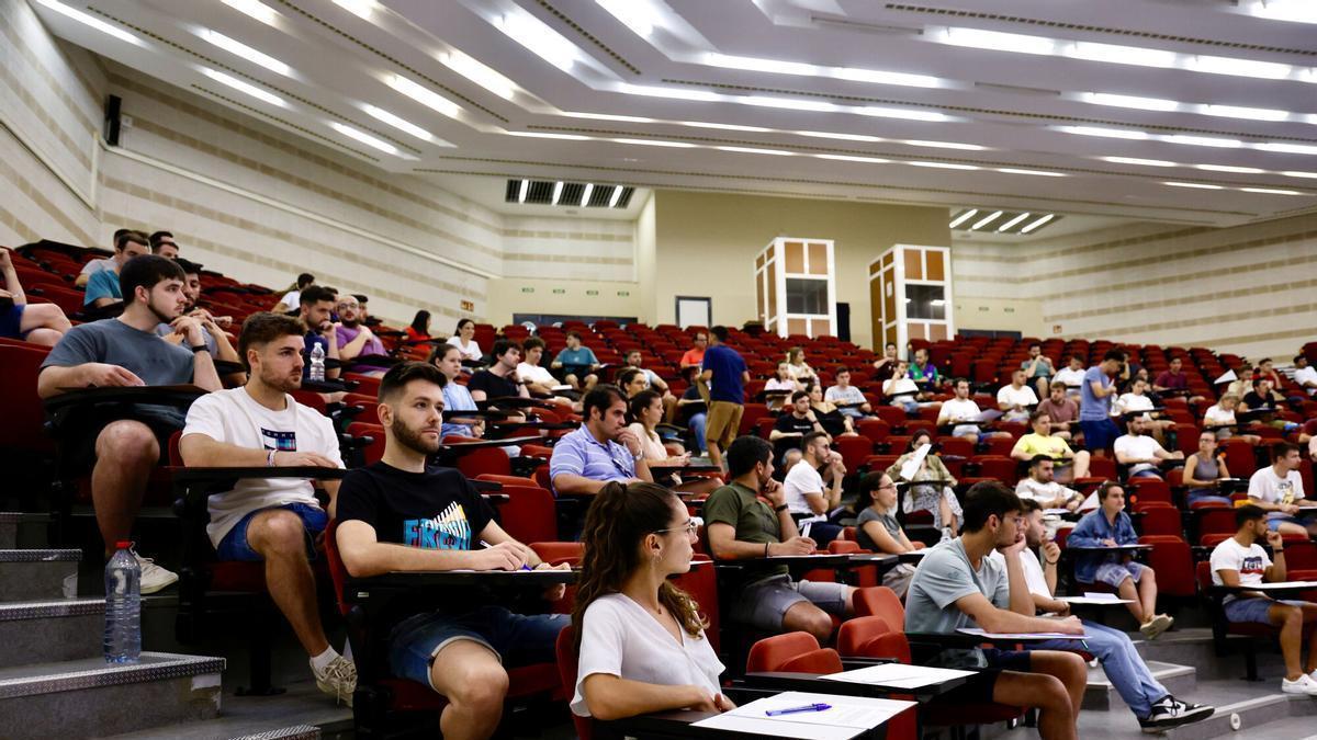 Oposiciones educación Andalucía plazas docentes