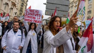 protesta ante el Ministerio de Sanidad por el Estatuto Marco