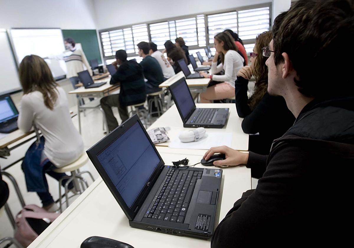 Becas para educación básica