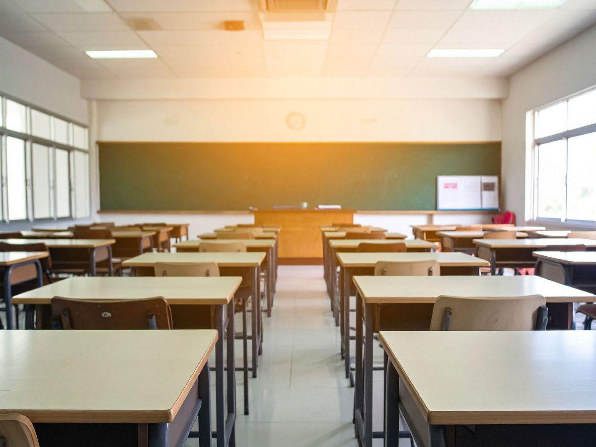 Estudiantes de Bachillerato aprendiendo sobre Unión Europea