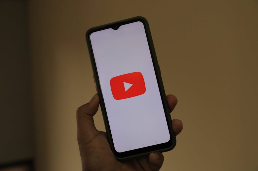 diseño de Meta y YouTube