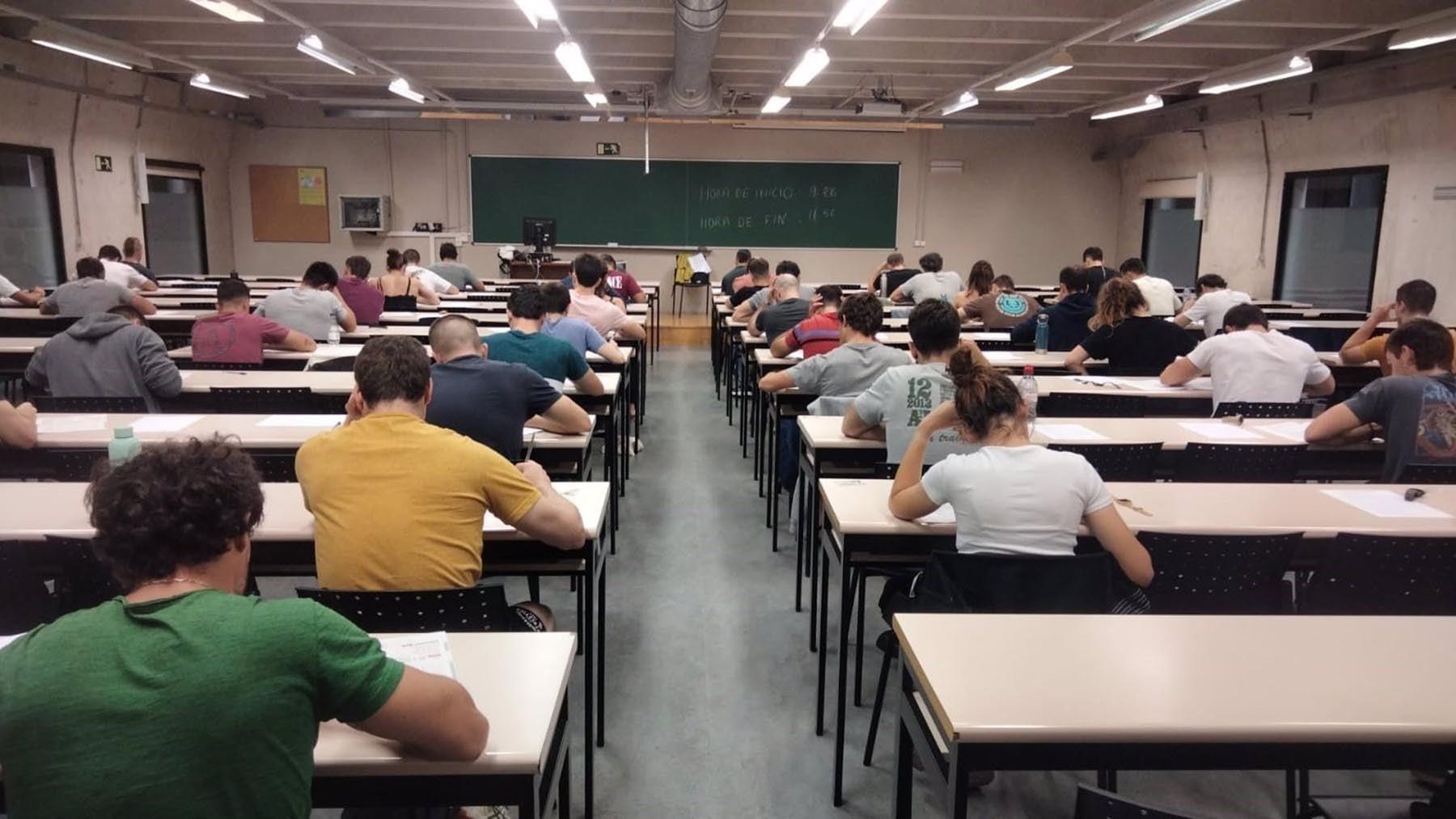 Segundo examen de la oposición de administrativo de Navarra