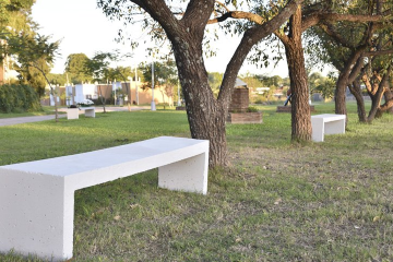 Francesco Lovaglio Tafuri | Construcción de bancos de plaza