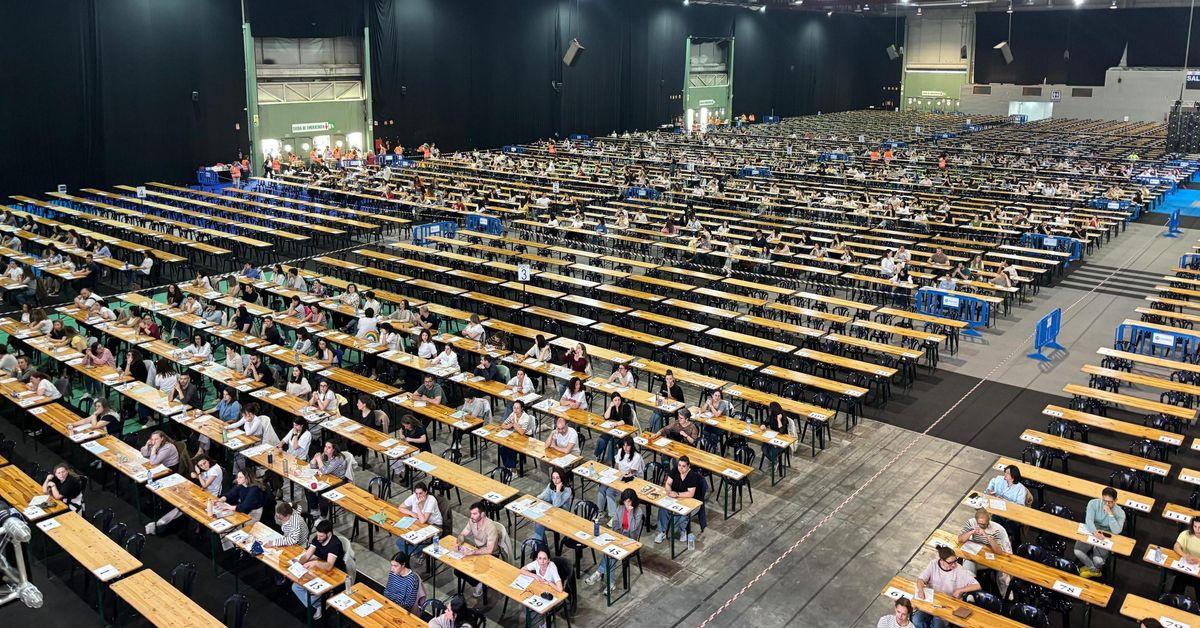 Aspirantes a oposiciones de enfermería del Sergas en Silleda