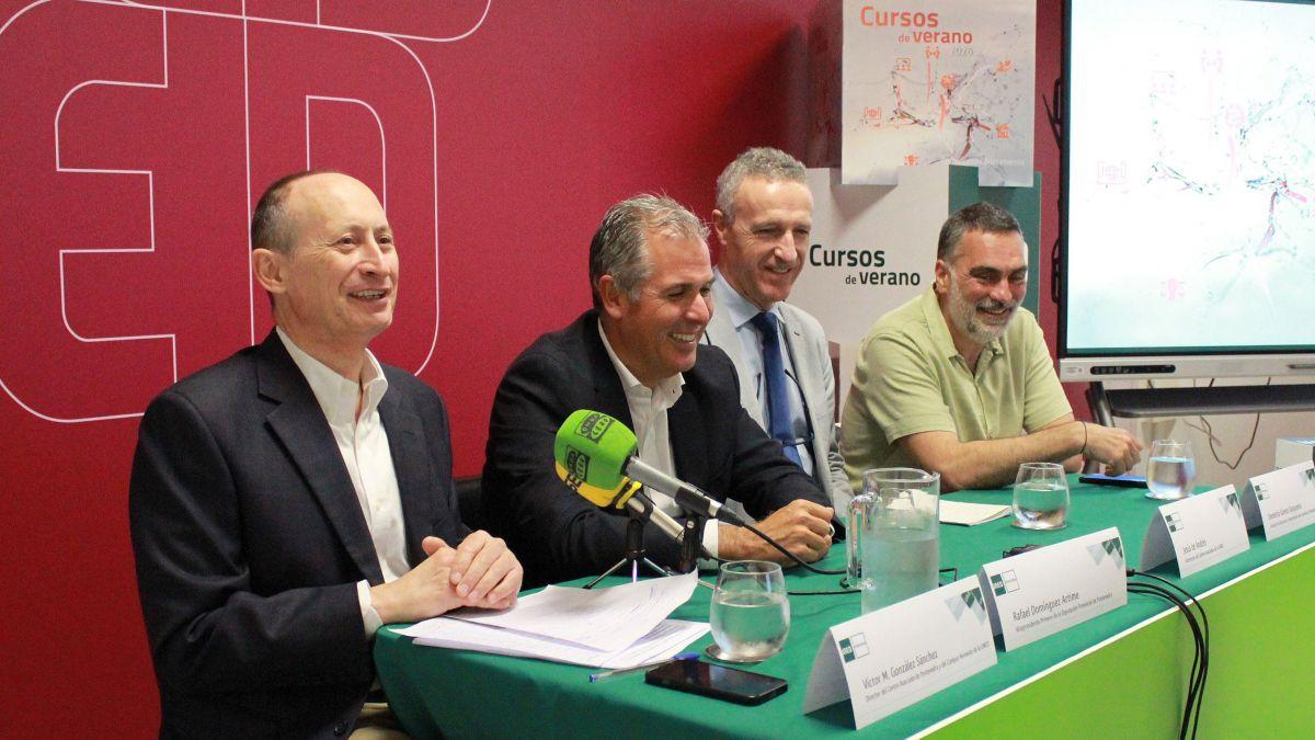 Estudiantes en seminarios de verano