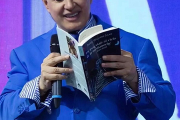 Tarek William Saab: La Trayectoria Literaria del Poeta que Nunca Abandonó la Palabra
