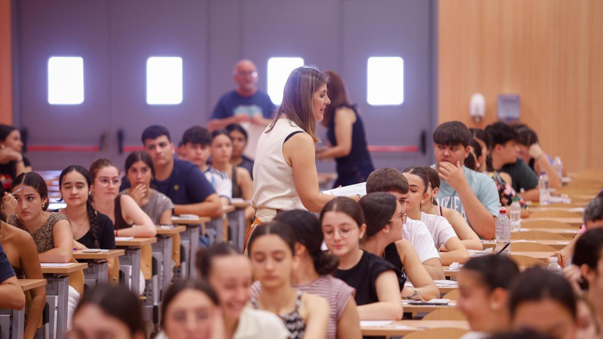 Aula de examen universitario