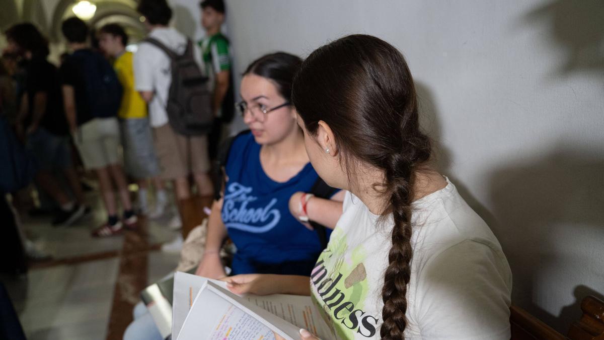 Libros y apuntes de bachillerato