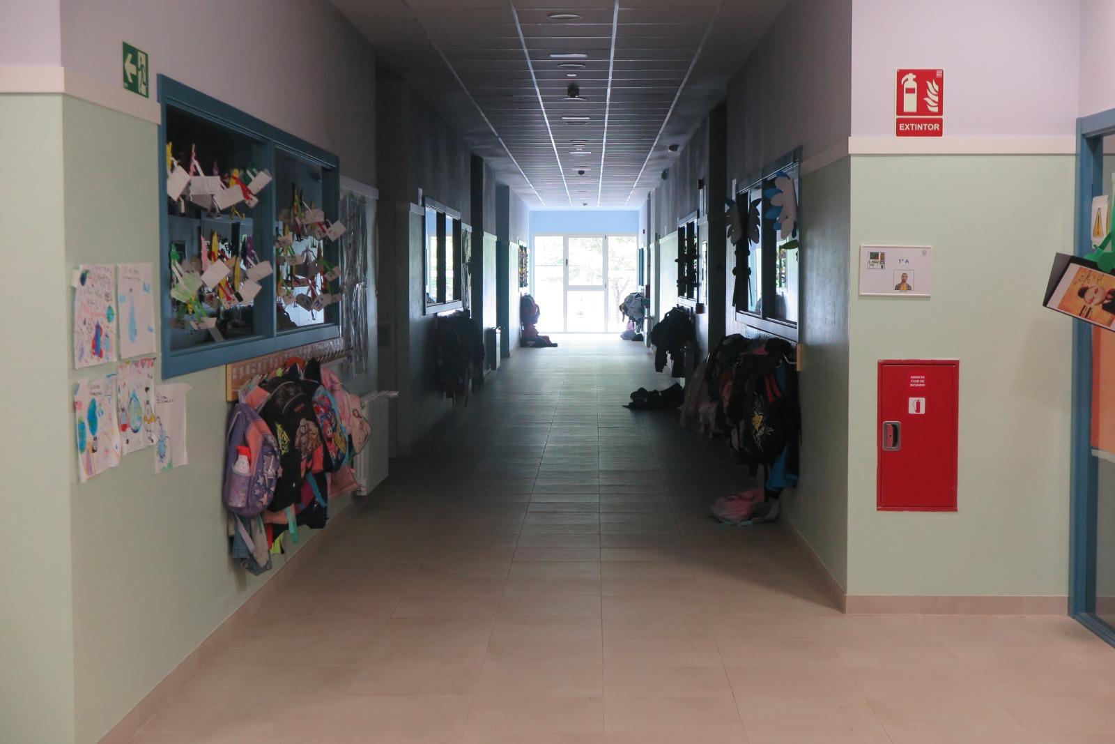 Ayudas y becas material escolar