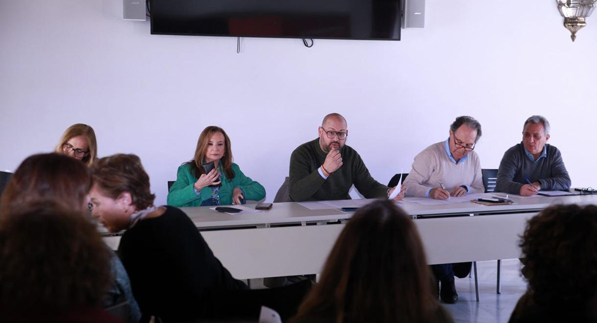 Convocatoria de oposiciones y empleo público