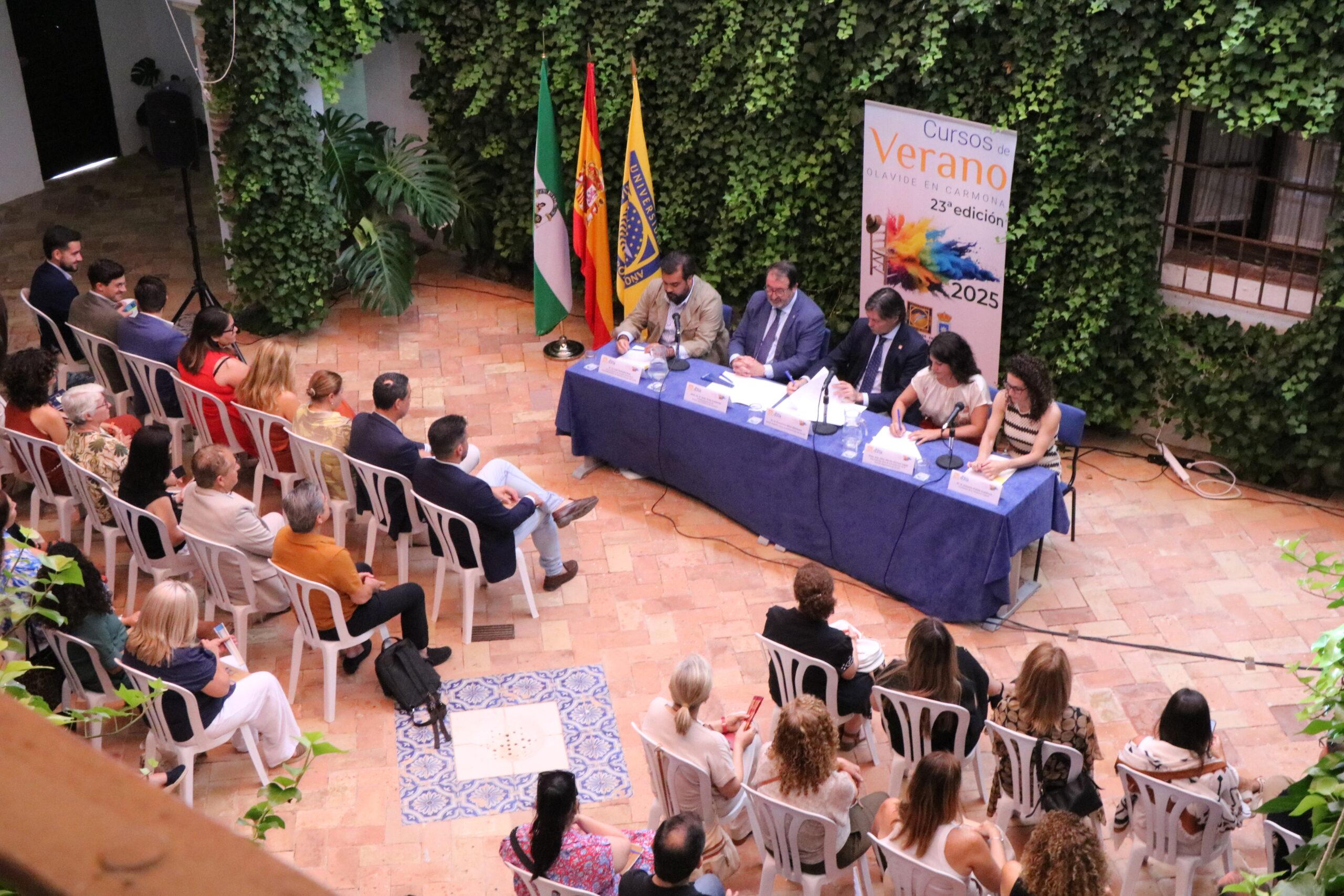 Estudiantes universitarios en formación de verano