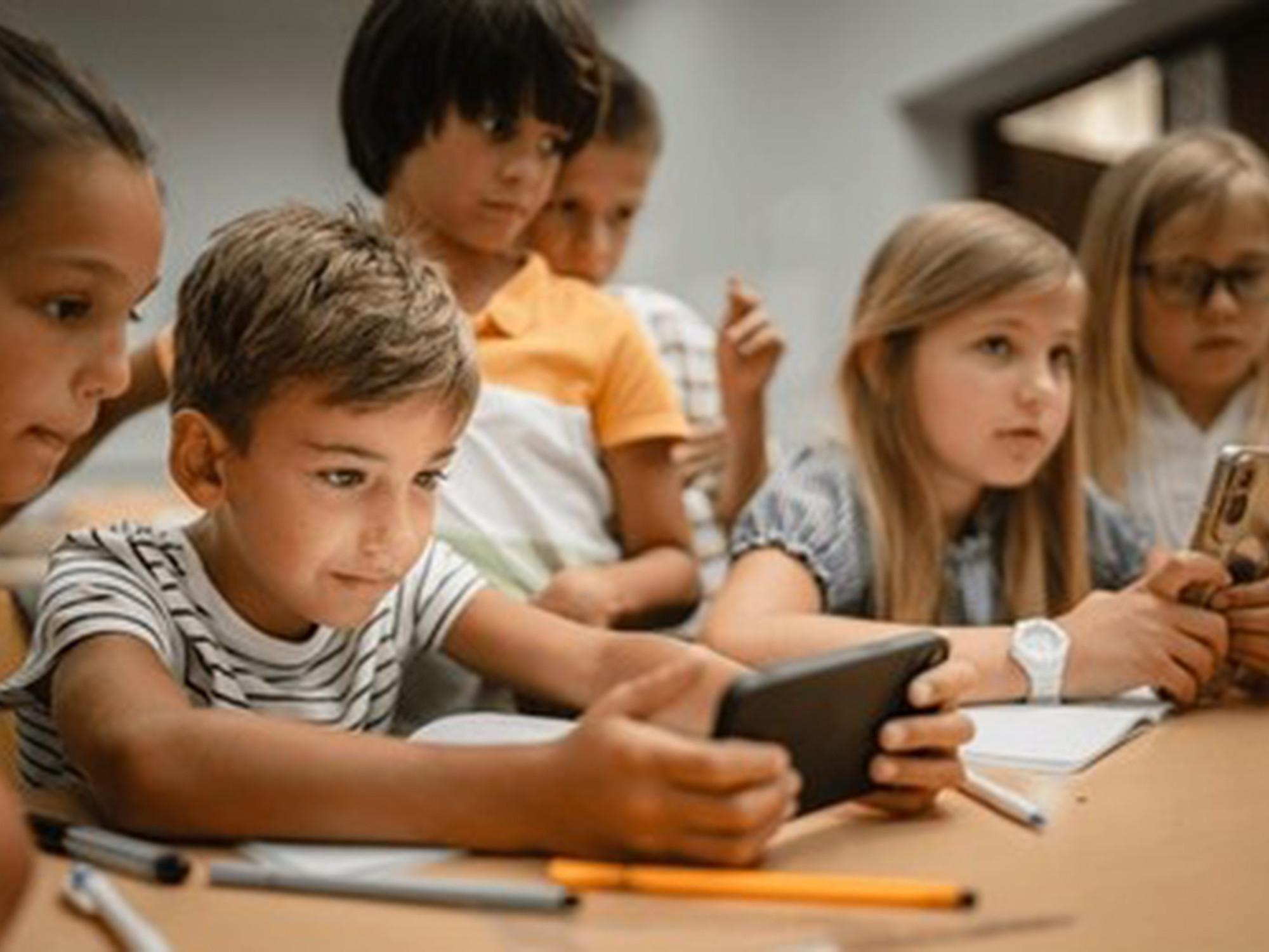 Uso de celulares en la escuela Uso de celulares en la escuela