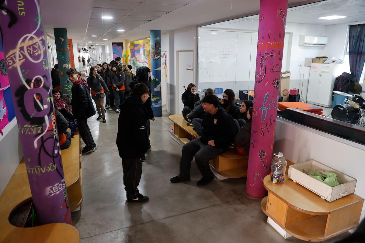 Uso de celulares en la escuela Uso de celulares en la escuela